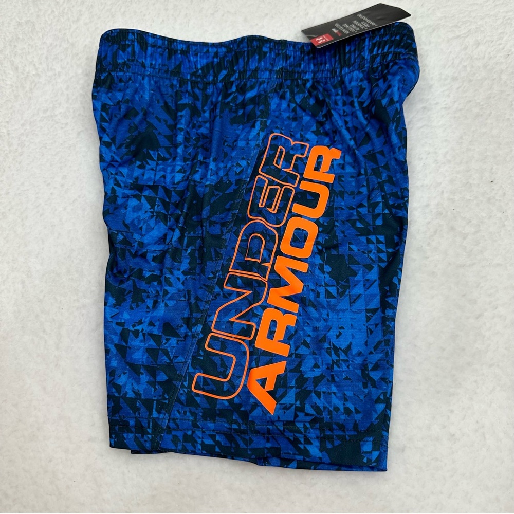 Boys Size 4 Under Armour Shorts